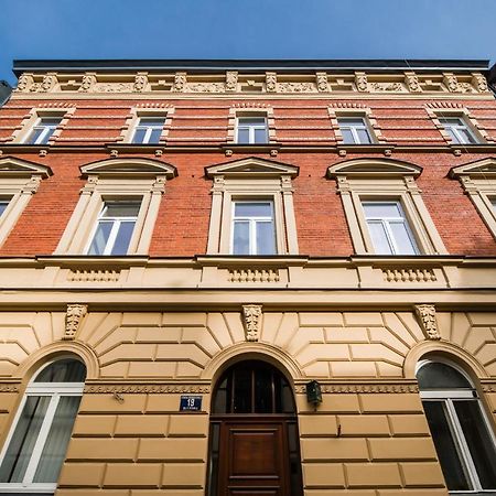 Attractive Apartment Oldtown Near Thetrain Station Krasków Exterior foto