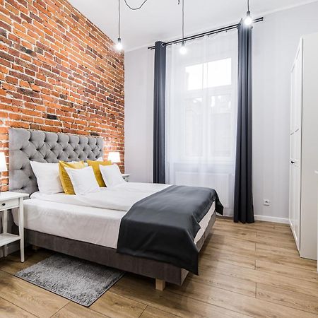 Attractive Apartment Oldtown Near Thetrain Station Krasków Exterior foto