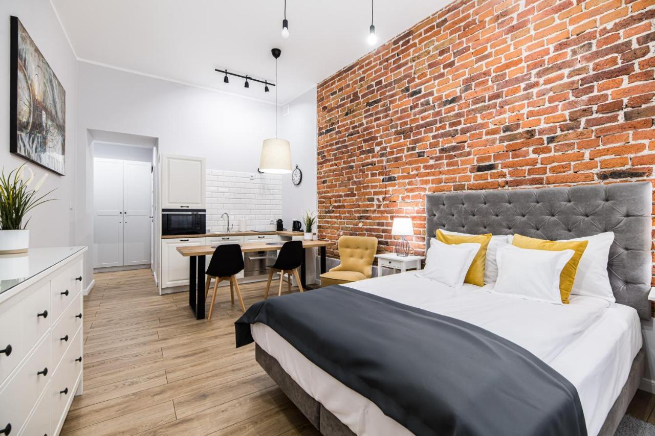 Attractive Apartment Oldtown Near Thetrain Station Krasków Exterior foto